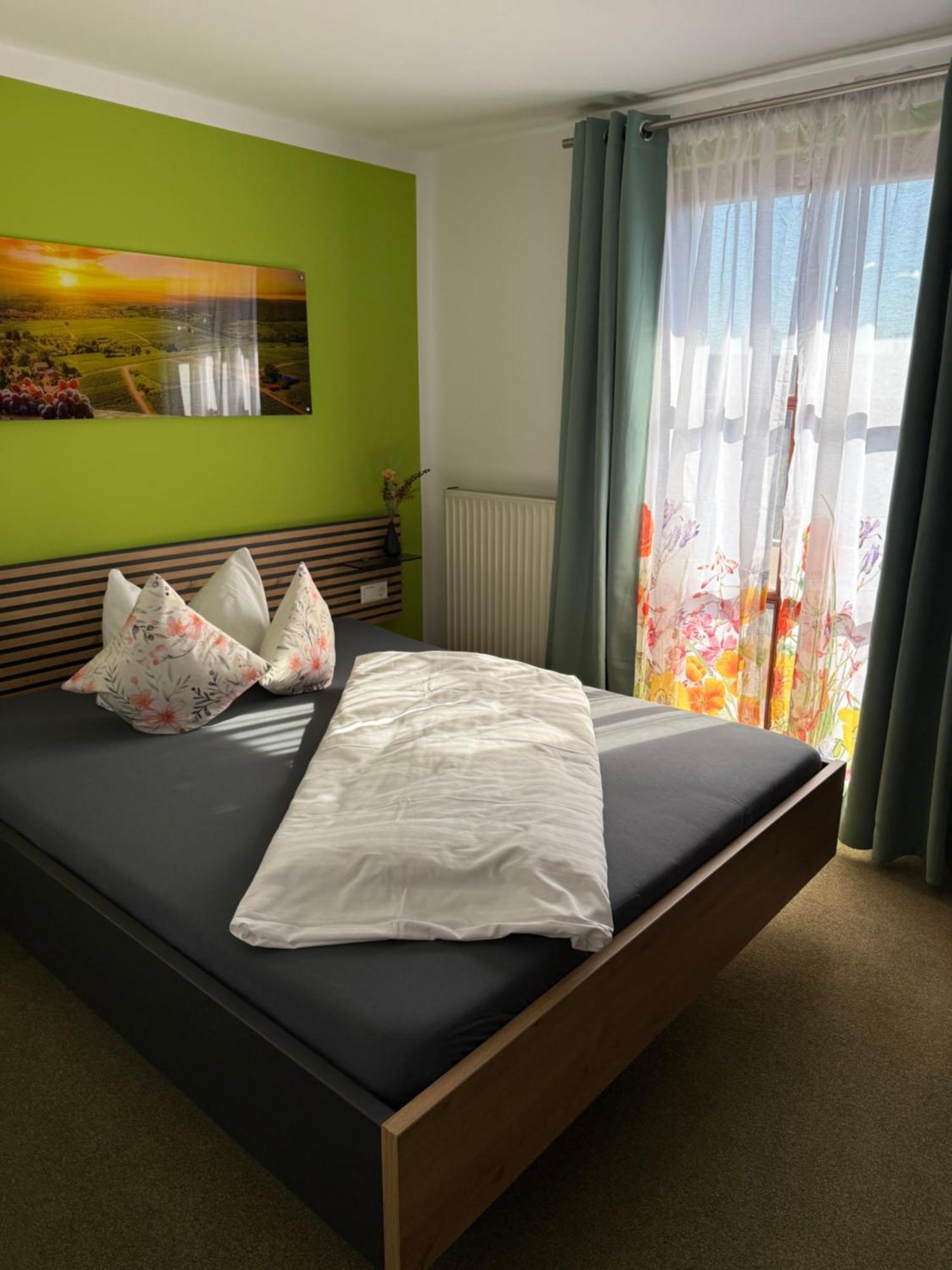 Hotel Rebstöckel Schweigen-Rechtenbach Exterior foto